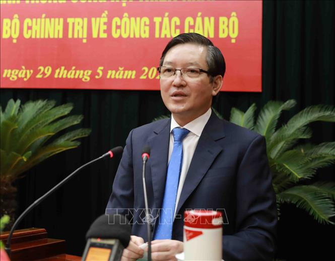Đồng chí Lương Quốc Đoàn, Uỷ viên Trung ương Đảng, Bí thư Đảng đoàn, Chủ tịch Trung ương Hội Nông dân Việt Nam phát biểu. Ảnh: Vũ Sinh – TTXVN Đổi mới tư duy, phát huy năng lực trong sản xuất nông nghiệp ảnh 1
