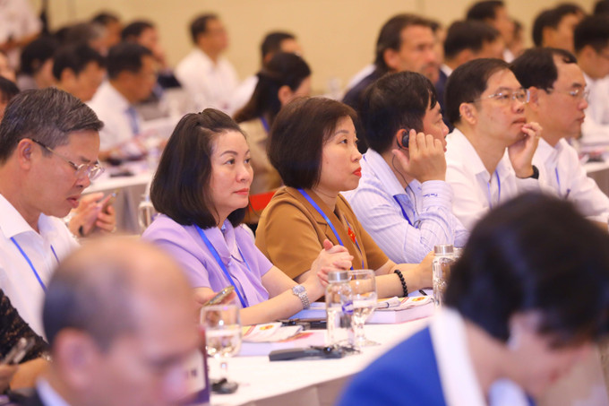 Đại biểu dự diễn đàn. Ảnh: Văn Điệp – TTXVN Diễn đàn Kinh tế - Xã hội Việt Nam 2023: Kiến tạo động lực cho tăng trưởng ảnh 2