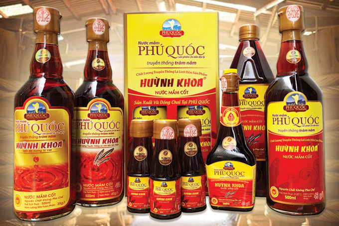 Nước mắm ngon Phú Quốc – Đặc sản Phú Quốc làm quà ngon cho gia đình. Ảnh: pasgo.vn Phát huy tinh hoa thương hiệu nước mắm Phú Quốc ảnh 1