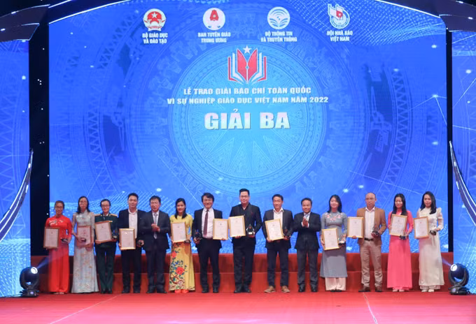 53 tác phẩm đoạt Giải báo chí toàn quốc “Vì sự nghiệp Giáo dục Việt Nam” năm 2022 ảnh 7