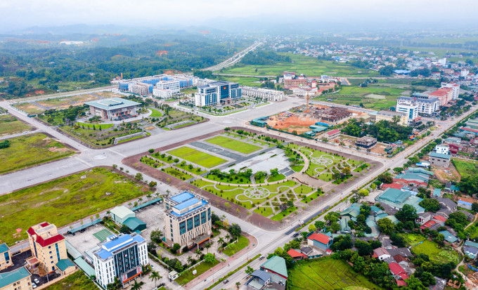 Khu đô thị mới của thành phố Cao Bằng đang hình thành và phát triển mang nét quy hoạch hiện đại. Ảnh: TTXVN Xây dựng mục tiêu phát triển kinh tế - xã hội vùng Trung du và miền núi phía Bắc ảnh 1