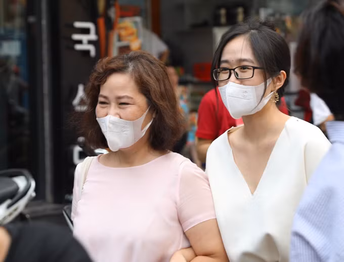 Kỳ thi tốt nghiệp Trung học Phổ thông năm 2022: Đề thi Ngữ văn không có yếu tố bất ngờ, cách hỏi sáng rõ ảnh 3
