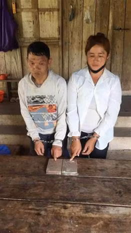 Lai Châu bắt giữ 4 đối tượng mua bán, vận chuyển trái phép 11,5 bánh heroin ảnh 1