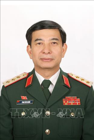 Thượng tướng Phan Văn Giang, Bộ trưởng Bộ Quốc phòng. Ảnh: TTXVN Kỳ họp thứ 11, Quốc hội khóa XIV: 12 bộ trưởng, trưởng ngành được Quốc hội phê chuẩn bổ nhiệm ảnh 2