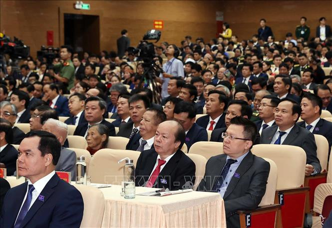 Các đại biểu tham dự đại hội. Ảnh: Thống Nhất - TTXVN Thủ tướng Chính phủ Nguyễn Xuân Phúc dự và chỉ đạo Đại hội đại biểu Đảng bộ tỉnh Nghệ An nhiệm kỳ 2020 - 2025 ảnh 2