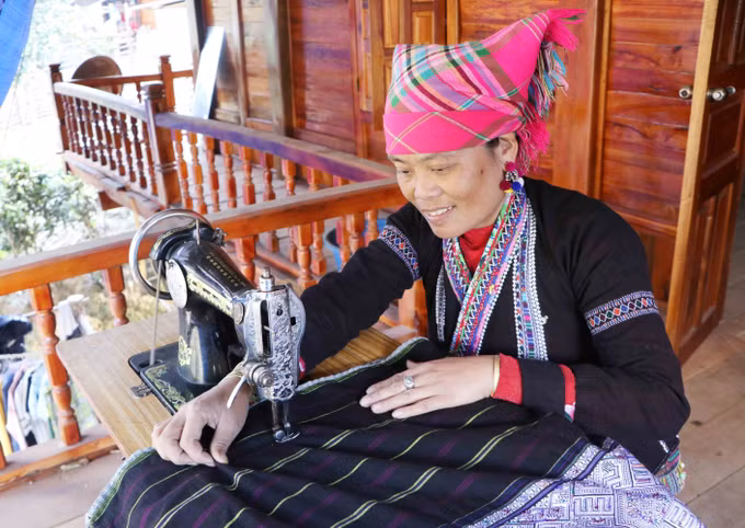 Khôi phục, bảo tồn bản sắc văn hóa dân tộc Lự ở Lai Châu ảnh 1