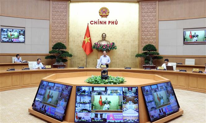 Thủ tướng Nguyễn Xuân Phúc phát biểu. Ảnh: Thống Nhất – TTXVN Thông báo Kết luận của Thủ tướng Chính phủ Nguyễn Xuân Phúc tại cuộc họp Thường trực Chính phủ về phòng, chống dịch COVID-19 ảnh 1