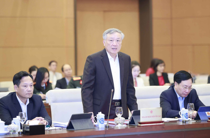 Chánh án Tòa án nhân dân tối cao Nguyễn Hoà Bình phát biểu. Ảnh: Doãn Tấn – TTXVN Khai mạc Phiên họp thứ 18 Ủy ban Thường vụ Quốc hội ảnh 2