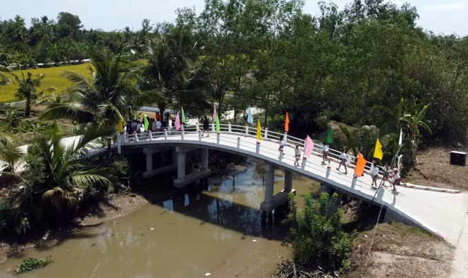 Sóc Trăng khánh thành 3 cây cầu Kết nối yêu thương ở vùng đồng bào dân tộc Khmer ảnh 2
