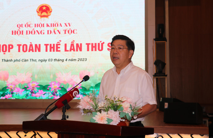 Thứ trưởng, Phó Chủ nhiệm Uỷ ban Dân tộc Lê Sơn Hải phát biểu. Ảnh: Ngọc Thiện- TTXVN Hội đồng Dân tộc của Quốc hội họp phiên toàn thể lần thứ 6 ảnh 4