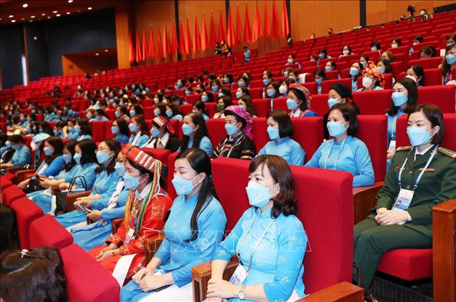 Các đại biểu tham dự Phiên họp trù bị. Ảnh: TTXVN Vinh danh 13 công trình, phần việc vượt khó sáng tạo, chào mừng Đại hội đại biểu Phụ nữ, toàn quốc lần thứ XIII ảnh 3