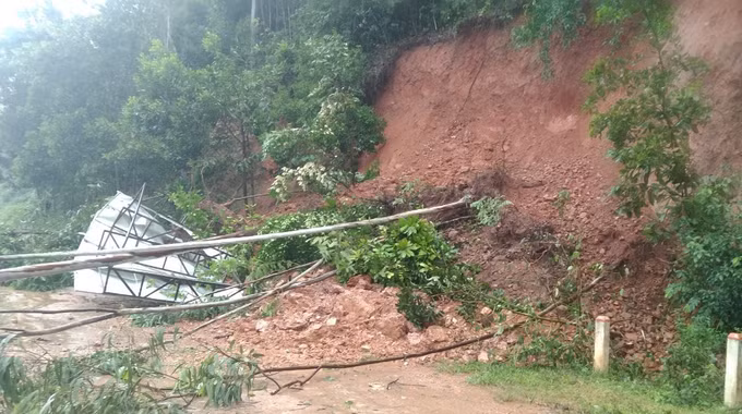Đắk Lắk chủ động ứng phó với mưa lũ, sạt lở đất ảnh 1