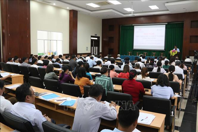Quang cảnh hội nghị. Ảnh: Thanh Hòa - TTXVN Trà Vinh tập trung xây dựng Làng khởi nghiệp xanh ảnh 1