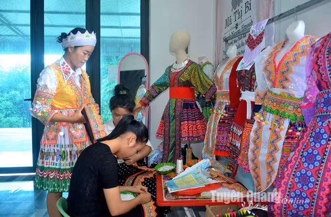 Tạo nguồn đảng viên trẻ vùng đồng bào dân tộc thiểu số ở Tuyên Quang ảnh 1