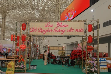 Câu chuyện vượt núi của những người bán hàng vùng cao