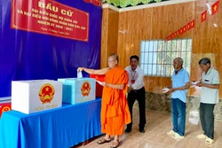 Cử tri đồng bào Khmer đặt niềm tin vào đại biểu trúng cử