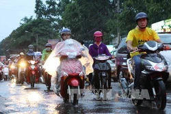Thời tiết ngày 5/7: Đến ngày 6/7, khả năng xuất hiện một vùng xoáy thấp gây mưa ở Bắc Bộ