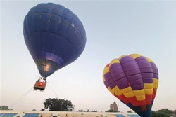 Thưởng ngoạn vẻ đẹp di sản Thành cổ với Lễ hội khinh khí cầu quốc tế Sơn Tây 