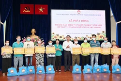 Thành phố Hồ Chí Minh phát động Tháng cao điểm “Vì người nghèo”năm 2022