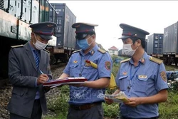 Dịch COVID-19: Thành phố Hồ Chí Minh tạm ngưng nhiều tuyến xe buýt và giảm xe khách