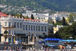 Các nghị sĩ châu Âu thăm Crimea, Donbass sẽ bị phạt