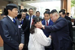 Chủ tịch Triều Tiên Kim Jong-un tới Hà Nội