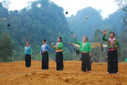 Tết của người Mông nơi rẻo cao Điện Biên