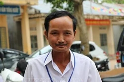 Thầy Trần Đăng Khoa - "Người cha" của học sinh dân tộc thiểu số nghèo