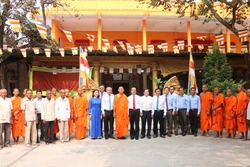 Bí thư Tỉnh ủy An Giang chúc mừng đồng bào Khmer nhân Tết cổ truyền Chôl Chnăm Thmây