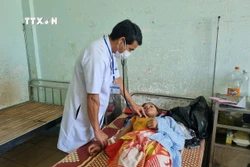 Kon Tum trước nguy cơ thiếu bác sỹ ở cơ sở