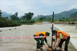 Gió mùa Đông Bắc về, kết hợp bão số 7 gây mưa to đến rất to ở Bắc Bộ