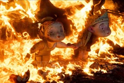 Lễ hội “Fallas” rực rỡ sắc màu tại Tây Ban Nha