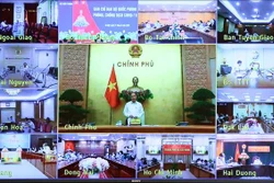 Thủ tướng Nguyễn Xuân Phúc: Tăng cường hệ thống, nâng cao khả năng xét nghiệm COVID-19