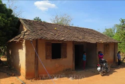 Nan giải bài toán sinh con thứ ba trở lên cao tại Kon Tum (Bài 2)