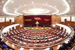 Ngày làm việc thứ nhất Hội nghị Trung ương 8 khóa XIII