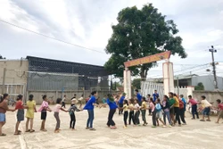 Thanh niên tình nguyện Mùa hè xanh hỗ trợ địa bàn vùng khó tỉnh Đắk Lắk
