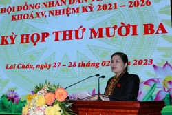 Bí thư Tỉnh ủy, Chủ tịch HĐND tỉnh, Trưởng Đoàn Đại biểu Quốc hội tỉnh Lai Châu Giàng Páo Mỷ khai mạc kỳ họp. Ảnh: Đinh Thùy-TTXVN