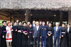 Thủ tướng Nguyễn Xuân Phúc thăm Khu Di tích lịch sử Tân Trào, huyện Sơn Dương. Ảnh: Thống Nhất – TTXVN