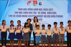 Hỗ trợ học sinh dân tộc thiểu số, con em ngư dân hoàn cảnh khó khăn ở Bạc Liêu