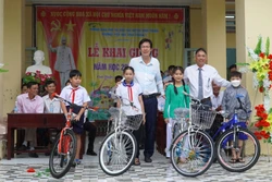 Kiên Giang nỗ lực chăm lo để học sinh không bỏ học vì hoàn cảnh khó khăn