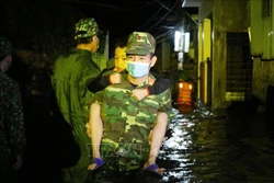 77 năm thành lập Quân đội: Bộ Chỉ huy quân sự tỉnh Phú Yên đồng hành cùng người dân vượt qua bão, lũ