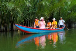 Quảng Ngãi: Hỗ trợ nông dân làm du lịch cộng đồng