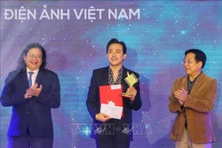 Phim truyện điện ảnh “Bố già” đoạt giải Cánh diều Vàng năm 2020