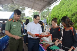 Ngày hội "Tôi yêu Tổ quốc tôi" và Tư vấn khởi nghiệp cho thanh niên dân tộc thiểu số tỉnh Đắk Lắk 