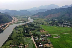 Để du lịch miền Trung toả sáng (Bài 1)