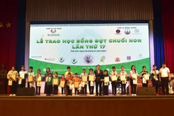 Tiếp sức cho học sinh khó khăn tại Đắk Lắk vươn lên​
