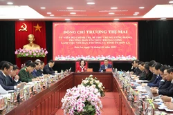 Ủy viên Bộ Chính trị Trương Thị Mai làm việc tại Sơn La