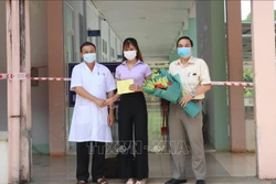 Dịch COVID-19: Bệnh nhân đặc biệt tại Đắk Lắk được xuất viện