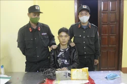Bắt 2 đối tượng Lò Văn Thoản và Lường Văn Luyến mua bán, vận chuyển trái phép ma túy