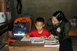 “Mẹ đỡ đầu” của trẻ em có hoàn cảnh khó khăn